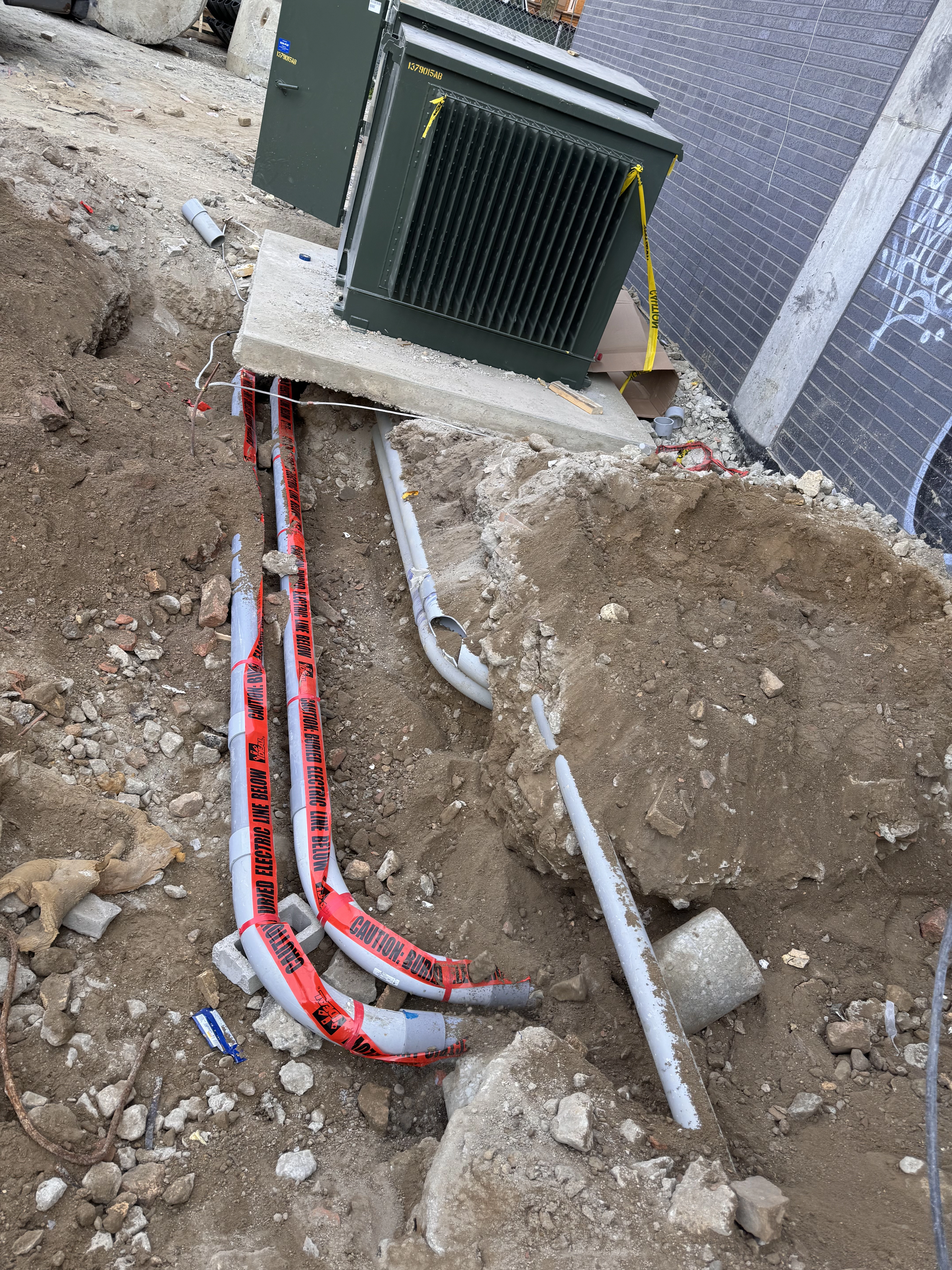 Previous pipes completed with caution labels