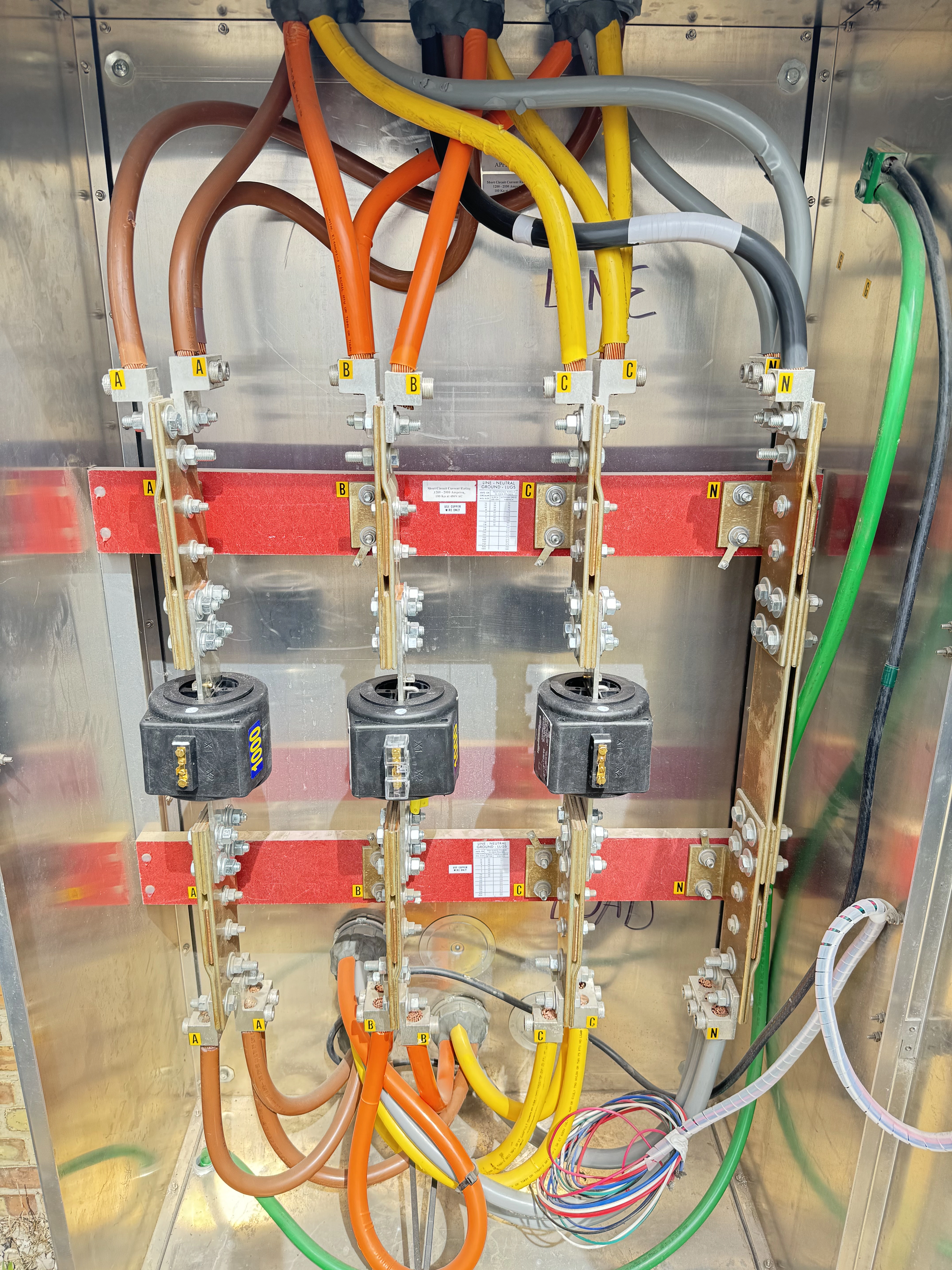 Multicolor wires neatly organized in electrical box